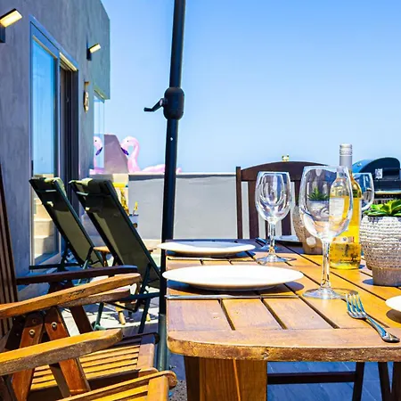 Penthouse With Stunning Views And Pool Sliema