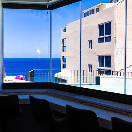 Penthouse With Stunning Views And Pool * Sliema