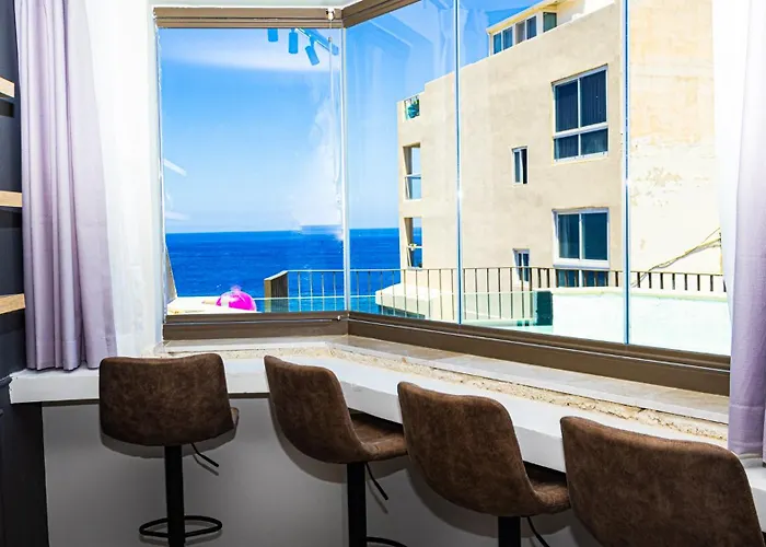 Apartment Heated Pool Penthouse With Stunning Views *