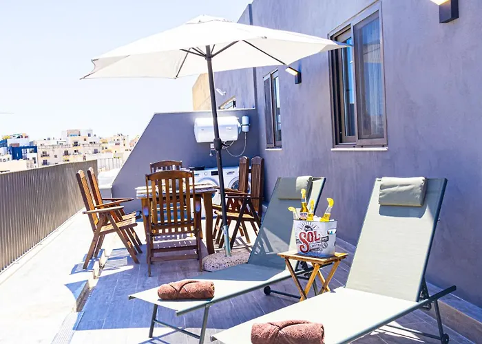 Apartment Heated Pool Penthouse With Stunning Views *