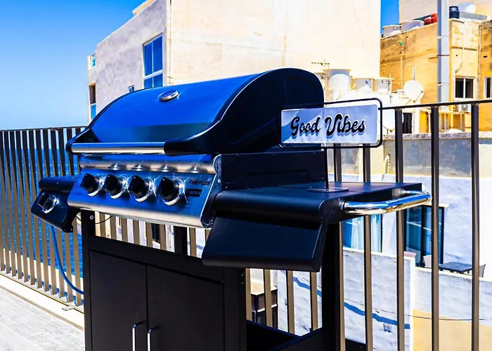 Heated Pool Penthouse With Stunning Views Apartment Sliema