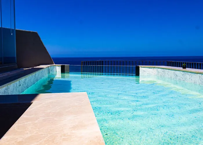 Heated Pool Penthouse With Stunning Views * Sliema