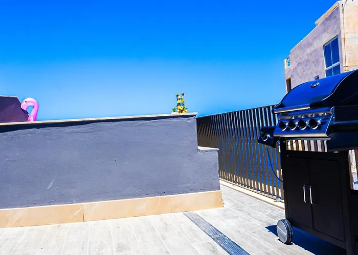 Heated Pool Penthouse With Stunning Views